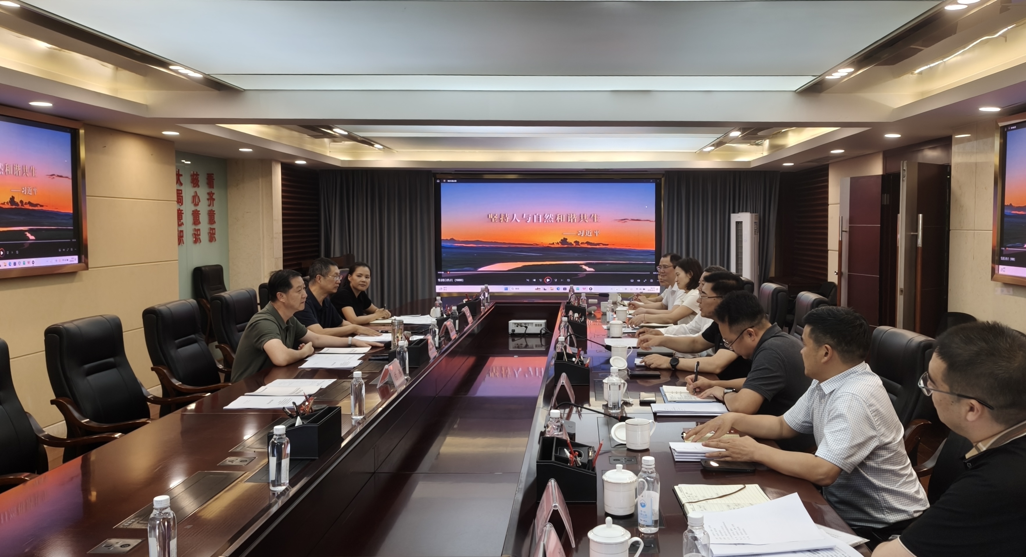 图片1 图片1